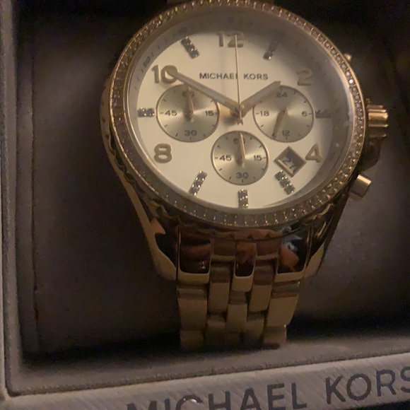 NIB Michael Kors MK5347 Pilot Gold- Glitz Chronograph new in box with tag - Picture 6 of 9